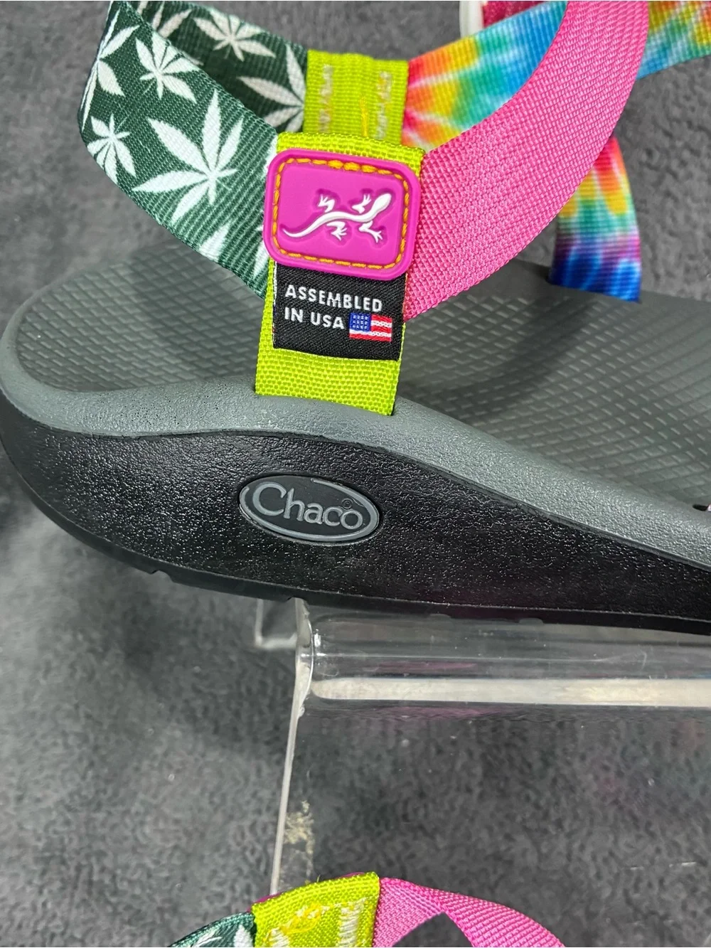 Chaco ZCloud Custom Sandals Mens Size 12 Tie Dye Pink Leaf Print Vibram Sole